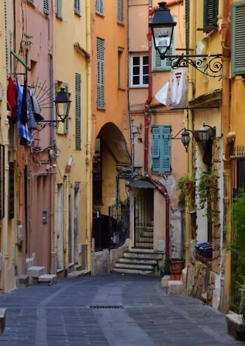 Magnifique T2 Proche Mer Et Ville Refait A Neuf Avec Terrasse Menton